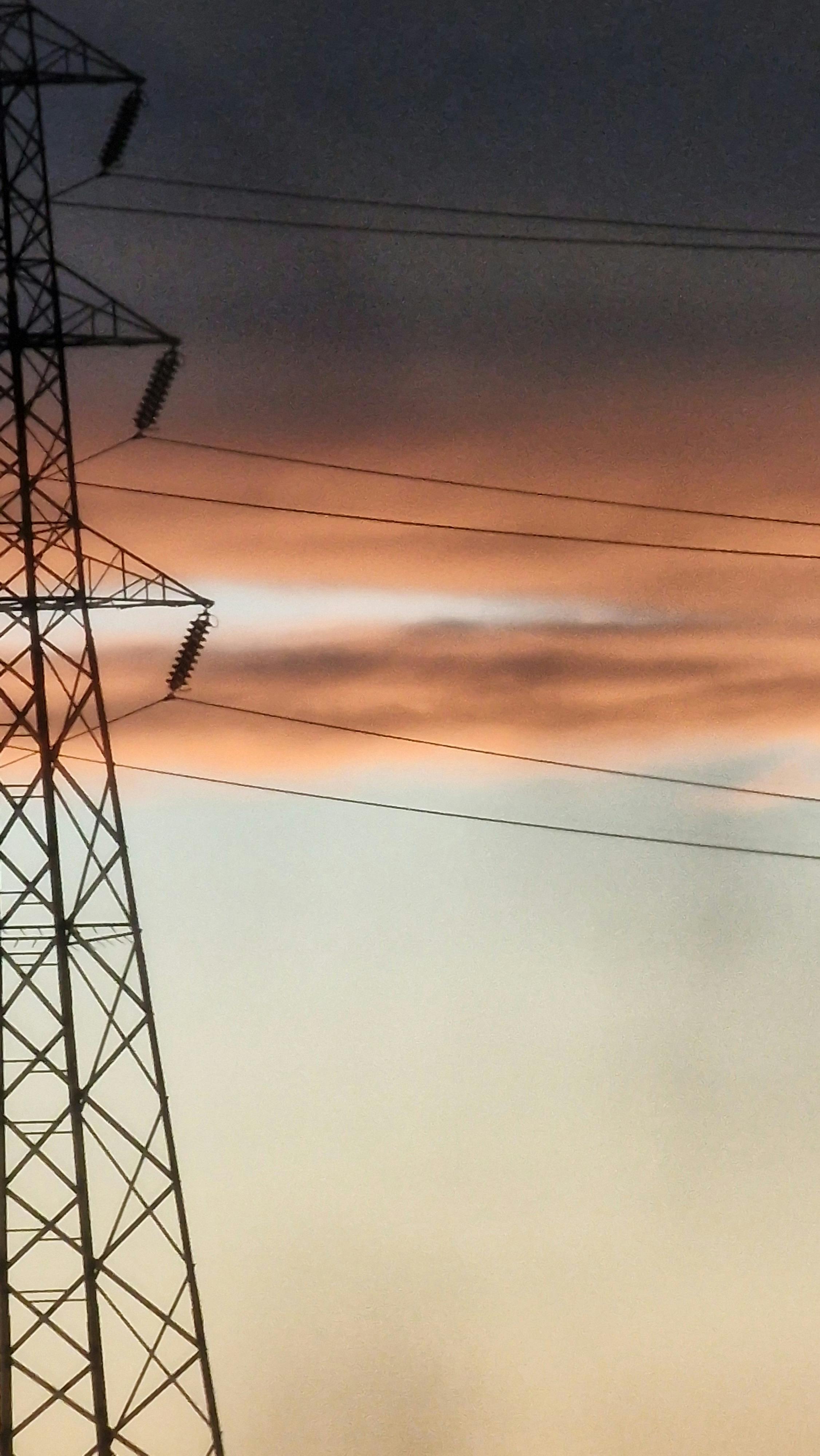 /files/electriciteitsmast-2026-06-19-190143.jpg